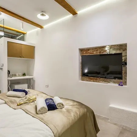 Bella Vita Apartment *